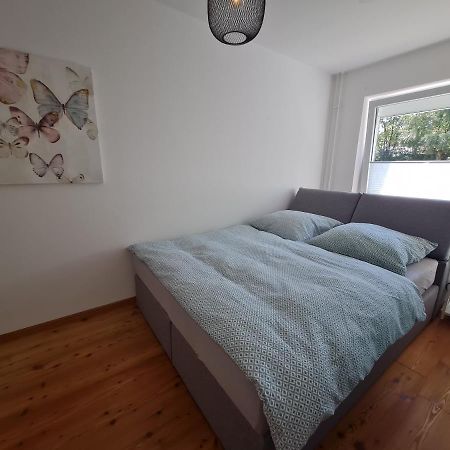 Wohnung Fleethoern - Zentral, Ruhig, Mit Parkplatz Und Balkon Kiel Eksteriør bilde